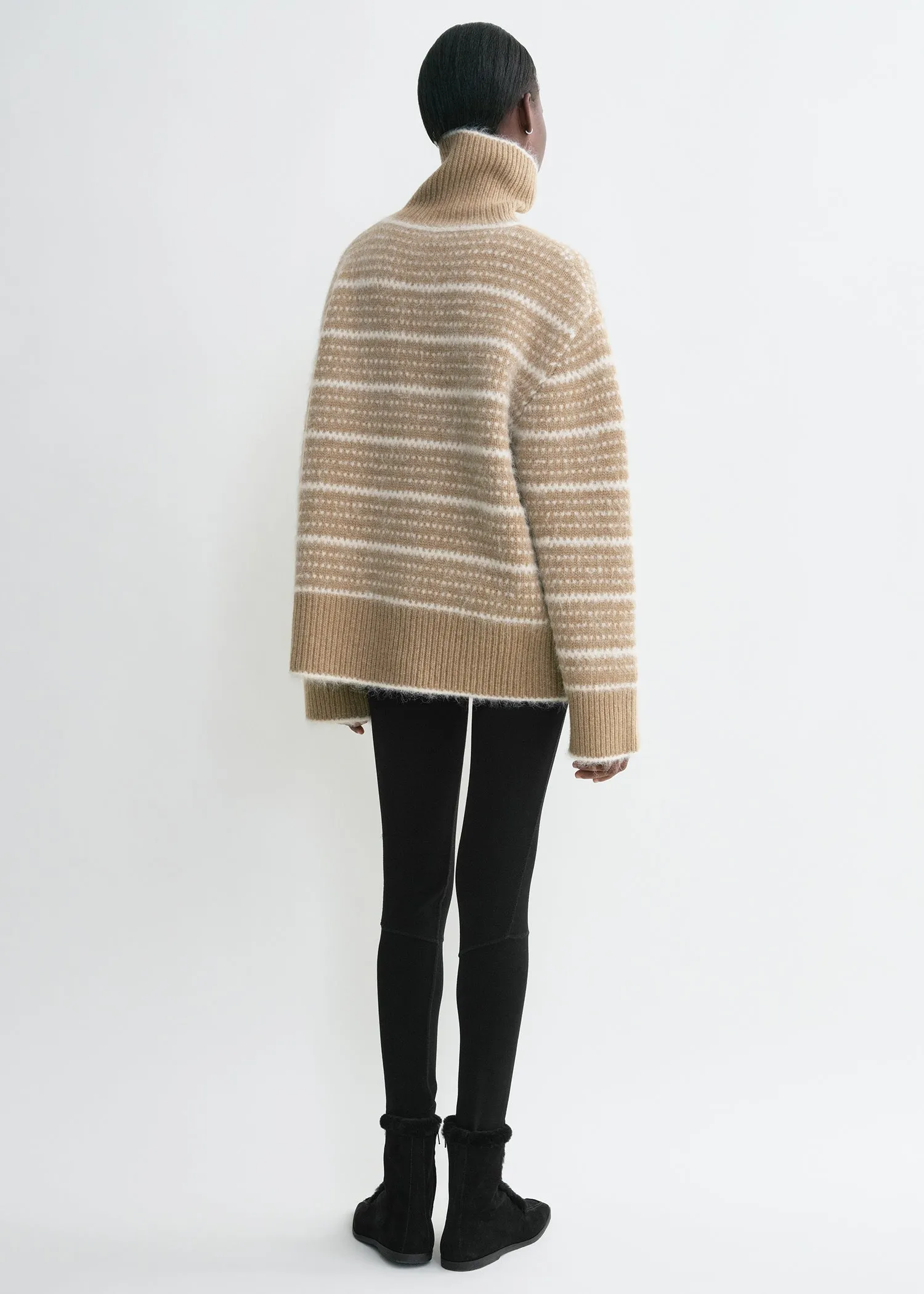 Heritage turtleneck soft camel